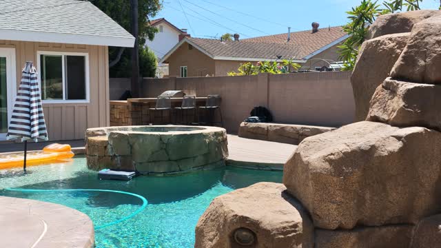 Pool & Spa